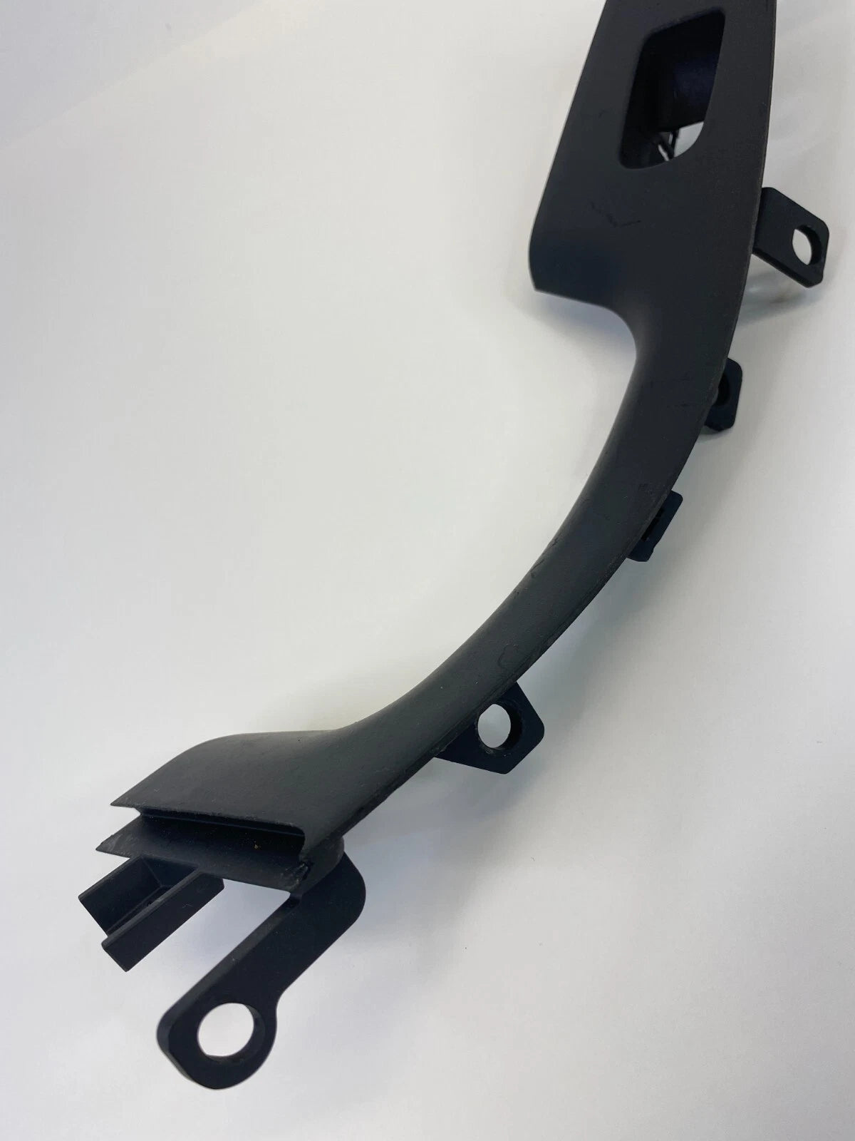 2011-2013 HYUNDAI ELANTRA SEDAN REAR LEFT WINDOW SWITCH BEZEL TRIM 201007562 OEM