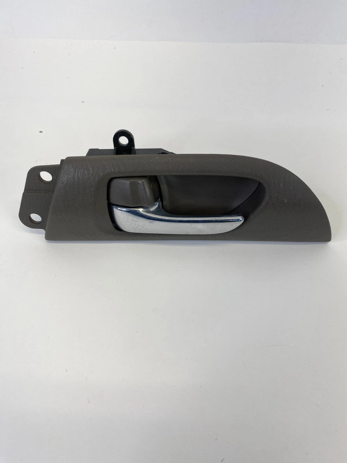 1998-2005 LEXUS GS300 REAR LEFT SIDE INTERIOR INNER DOOR HANDLE W/ BEZEL OEM