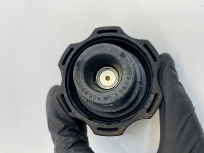 2004-2009 CADILLAC SRX 3.6L ENGINE RADIATOR FLUID COOLANT TANK CAP LID 15075118