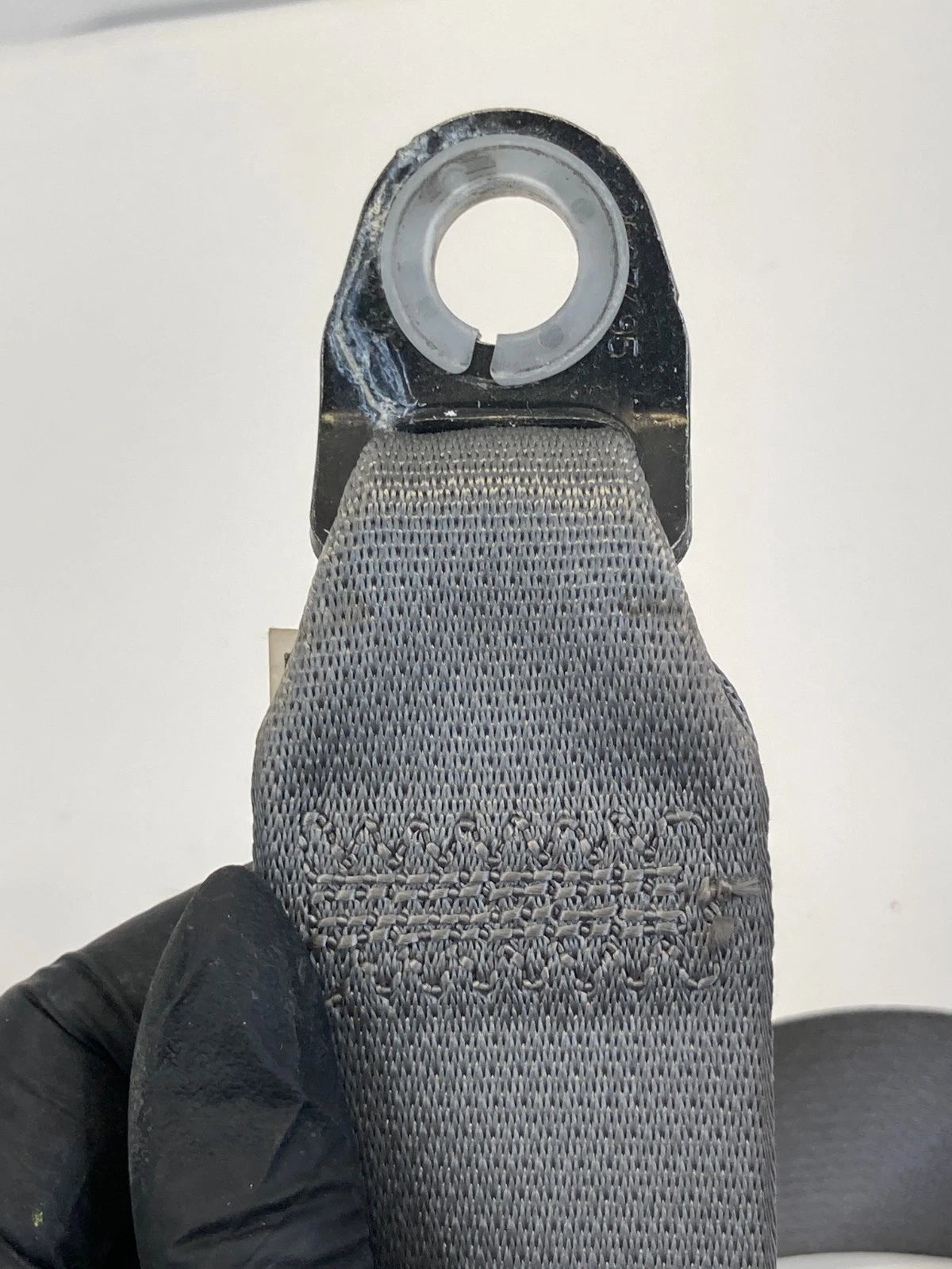 2011 2012 TOYOTA AVALON FRONT LEFT DRIVER SIDE SEAT BELT RETRACTOR OEM