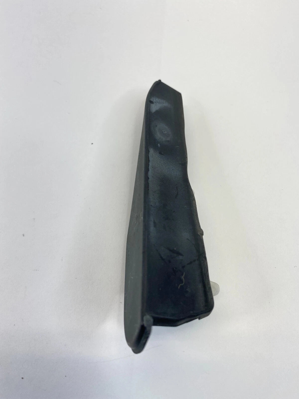 04-12 MITSUBISHI GALANT FRONT DRIVER MIRROR GARNISH FILLER MOLDING TRIM MR598897