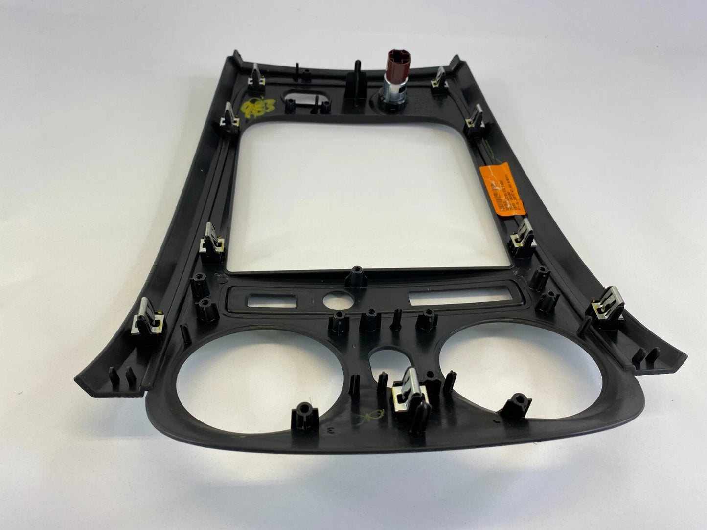 2006-2011 CHEVROLET HHR CENTER DASH RADIO CLIMATE CONTROL BEZEL 25833234 OEM