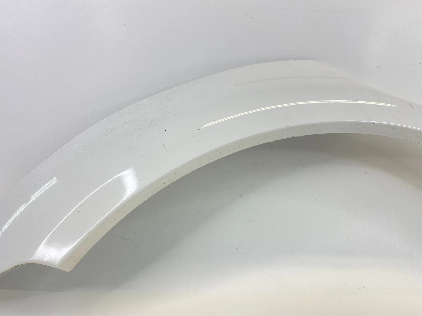 2003-2008 Pontiac Vibe Rear Right Passenger Quarter Flare Molding 75653-01020