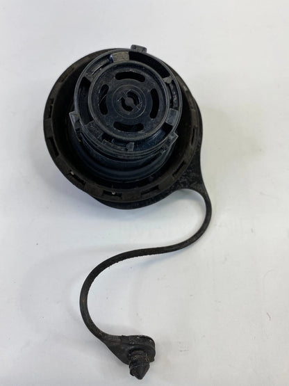 2001 02 03 04 05 2006 FORD ESCAPE 2.0L 16V FUEL TANK FILLER GAS CAP ASSY OEM