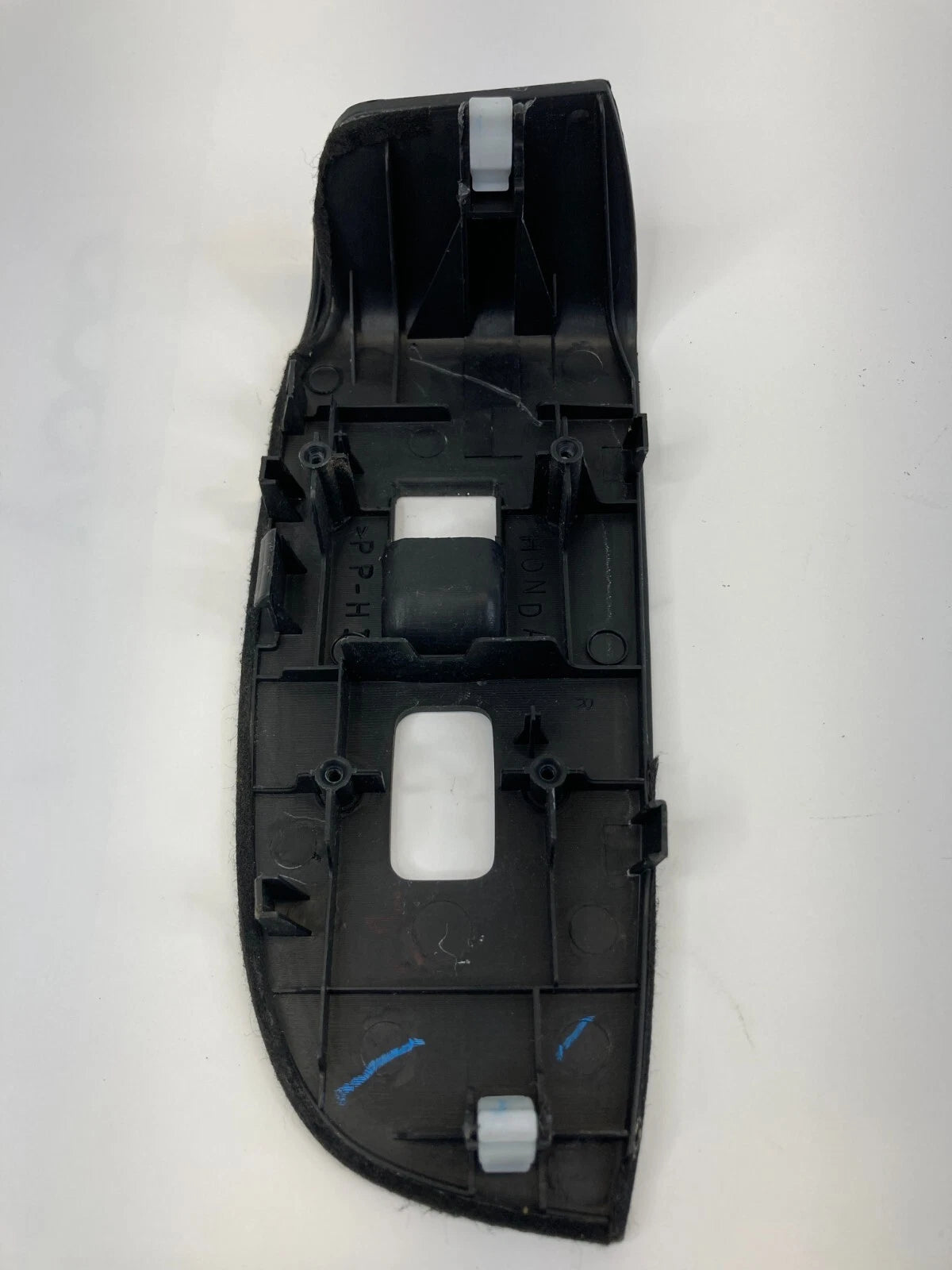 2003-2007 HONDA ACCORD COUPE 2 DR FRONT RIGHT DOOR WINDOW SWITCH BEZEL OEM