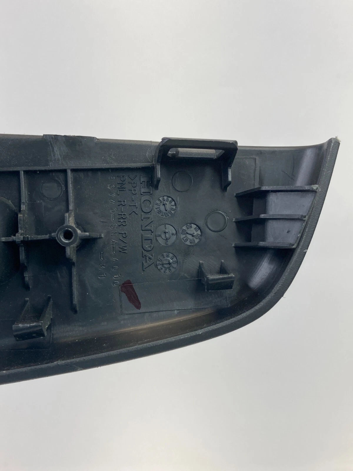 06-11 HONDA CIVIC REAR RIGHT SIDE DOOR POWER WINDOW SWITCH BEZEL 83741-SNA-A010