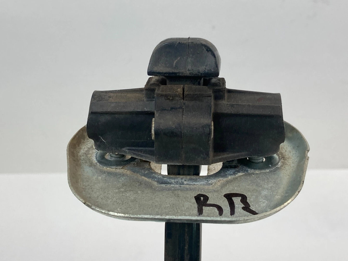 2006-2011 BUICK LUCERNE REAR RIGHT SIDE DOOR CHECK STOP STOPPER HINGE DETENT OEM