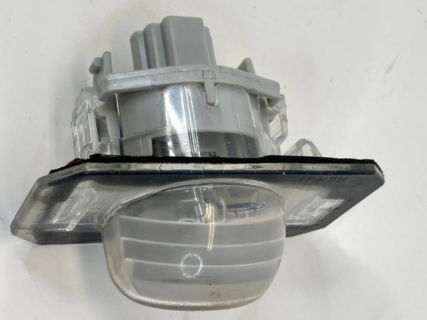 2001-2011 HONDA CIVIC REAR DECKLID TRUNK LICENSE PLATE LAMP LIGHT E44057 OEM