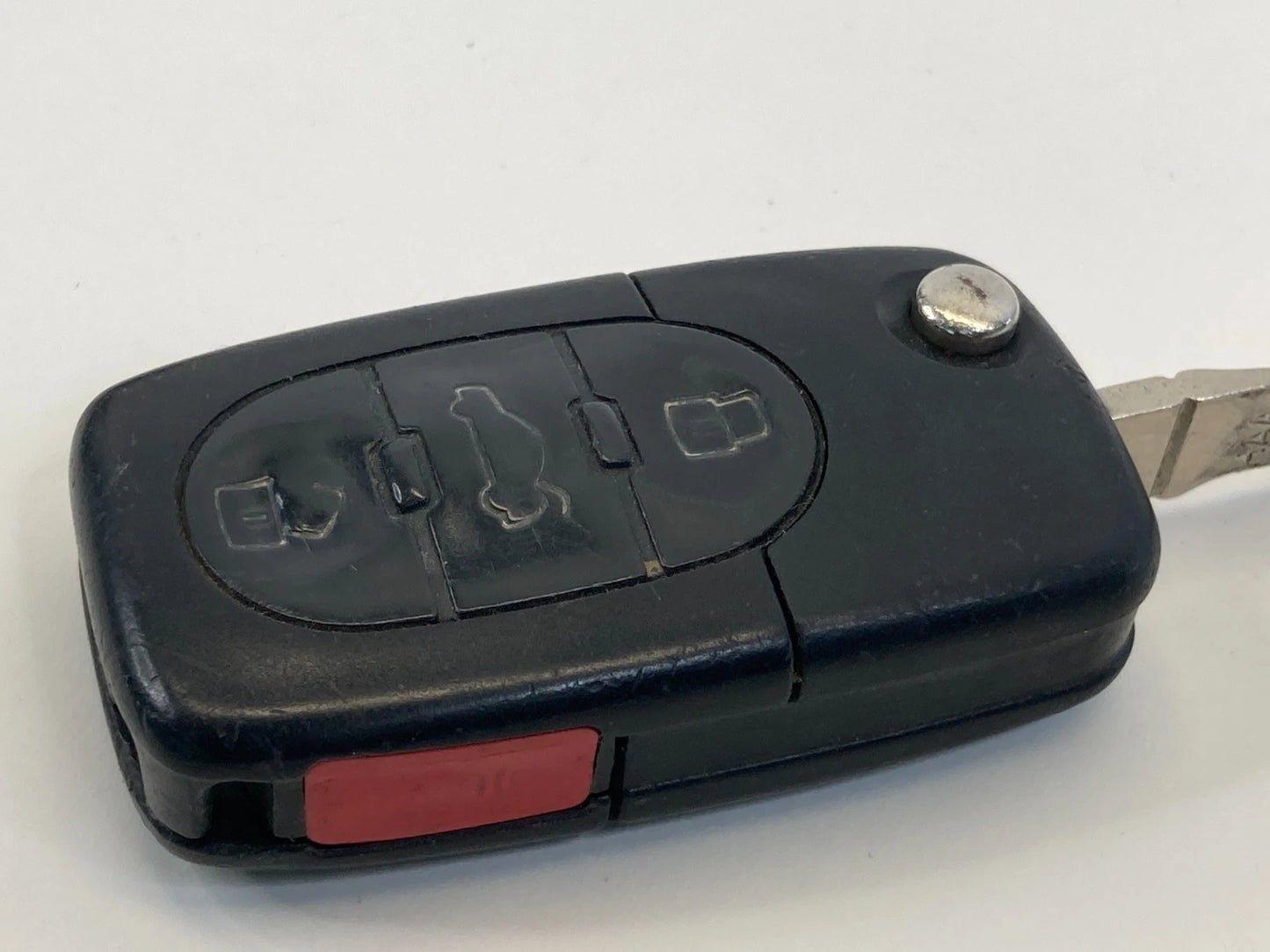 1998-2004 Audi A6 Quattro A/T Ignition Switch Lock Cylinder & Key 4B0905851B OEM