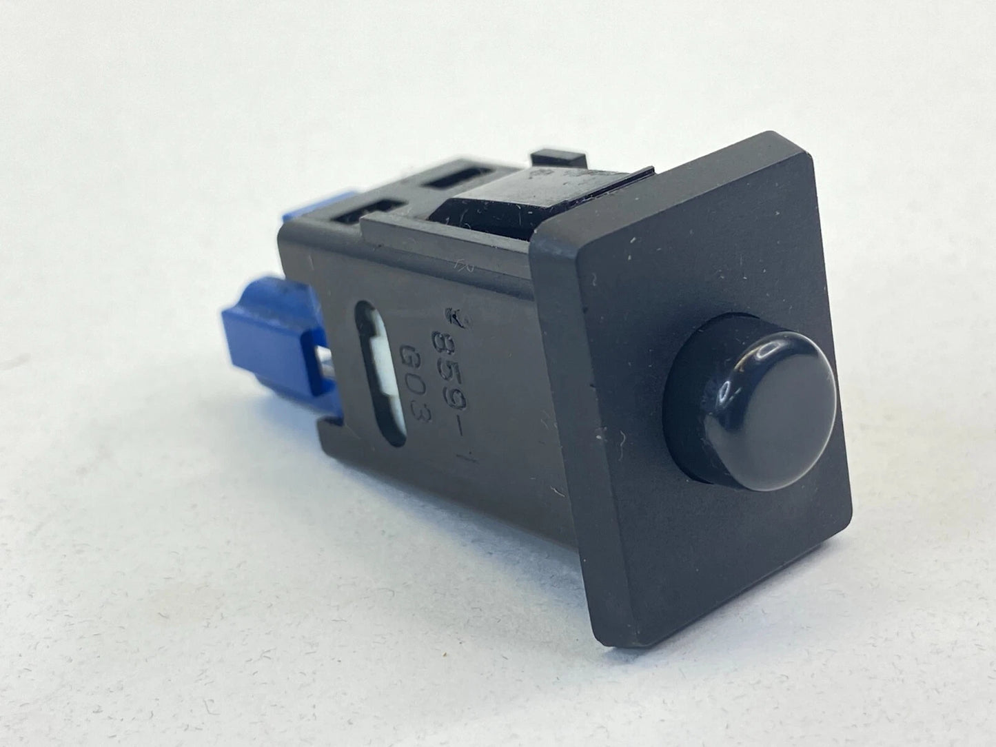 1995-2000 LEXUS LS400 TRUNK LID HATCH OPENER RELEASE BUTTON SWITCH 157277 OEM