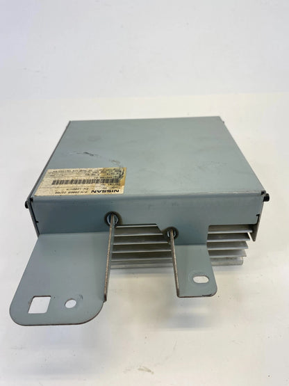 2003 2004 NISSAN XTERRA RADIO AUDIO AMPLIFIER AMP STEREO 28060-2Z700 OEM