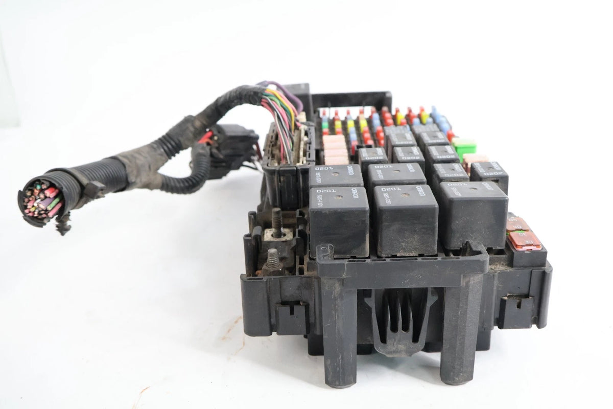2006 2007 HUMMER H3 ENGINE FUSE RELAY BOX JUNCTION BLOCK OEM FACTORY