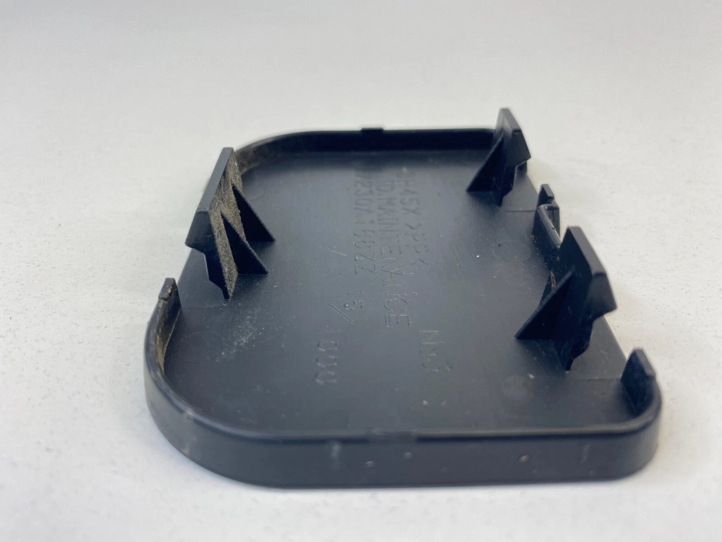 07-13 MITSUBISHI OUTLANDER REAR QUARTER PANEL PLUG CAP COVER TRIM 7230A168 OEM