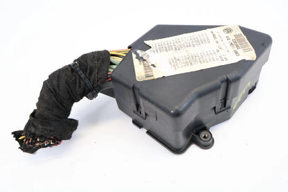 2003-2010 NEW BEETLE CONVERTIBLE 2.5L AT DASH INTERIOR CABIN FUSE BOX OEM