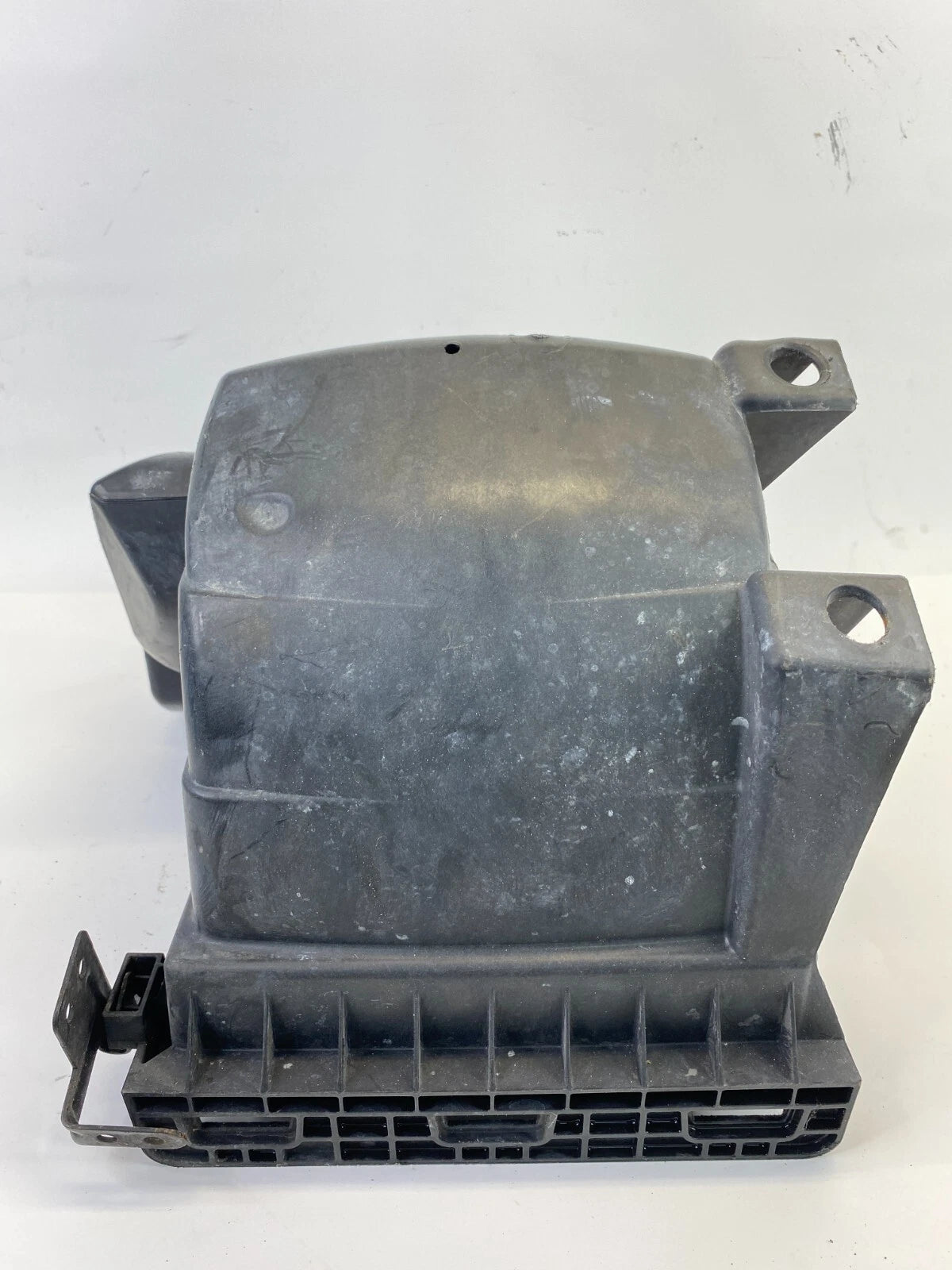 2009 2010 DODGE JOURNEY 2.4L AIR CLEANER BOX FILTER COVER LOWER 04891893AB