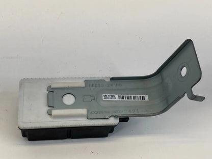 2013-2016 HYUNDAI SANTA FE TIRE PRESSURE CONTROL MODULE TPMS 95800-4Z000 OEM