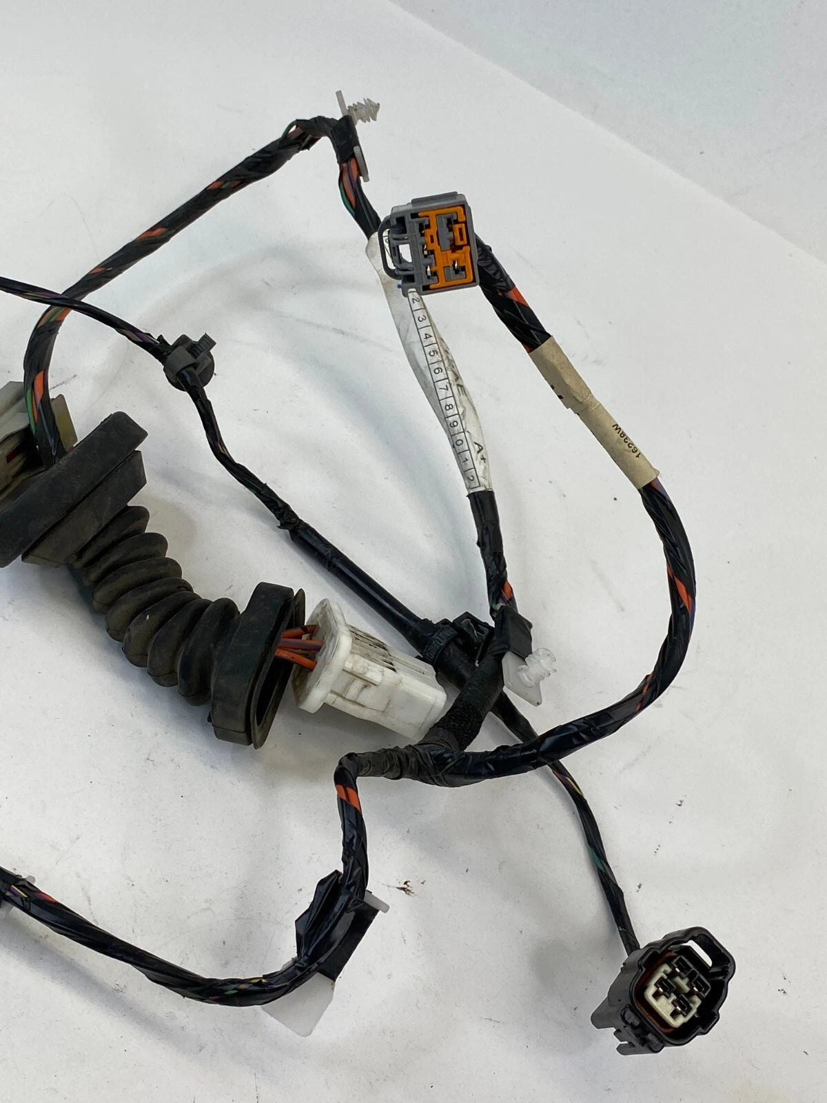 2006-2010 DODGE CHARGER REAR RIGHT SIDE DOOR WIRE WIRING HARNESS 04607112AE OEM