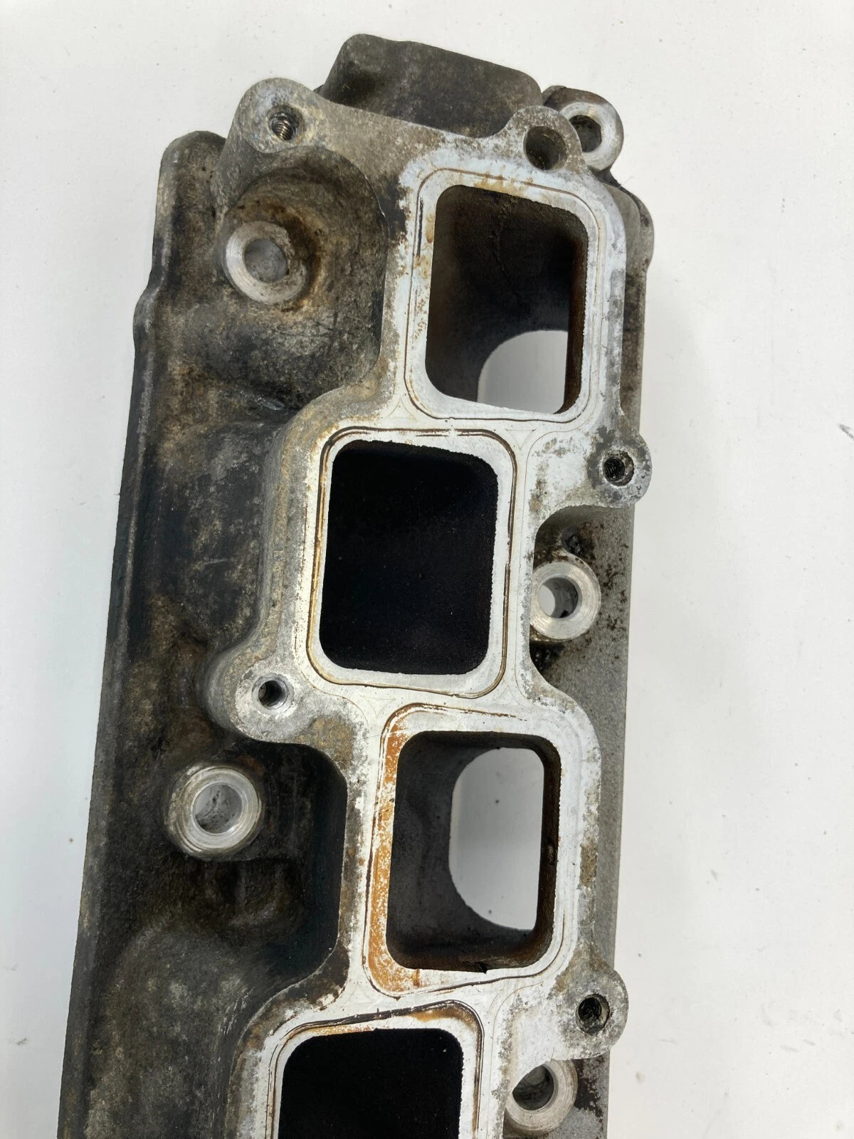 2009 2010 CHRYSLER TOWN & COUNTRY ENGINE LOWER INTAKE MANIFOLD 04892234AA OEM