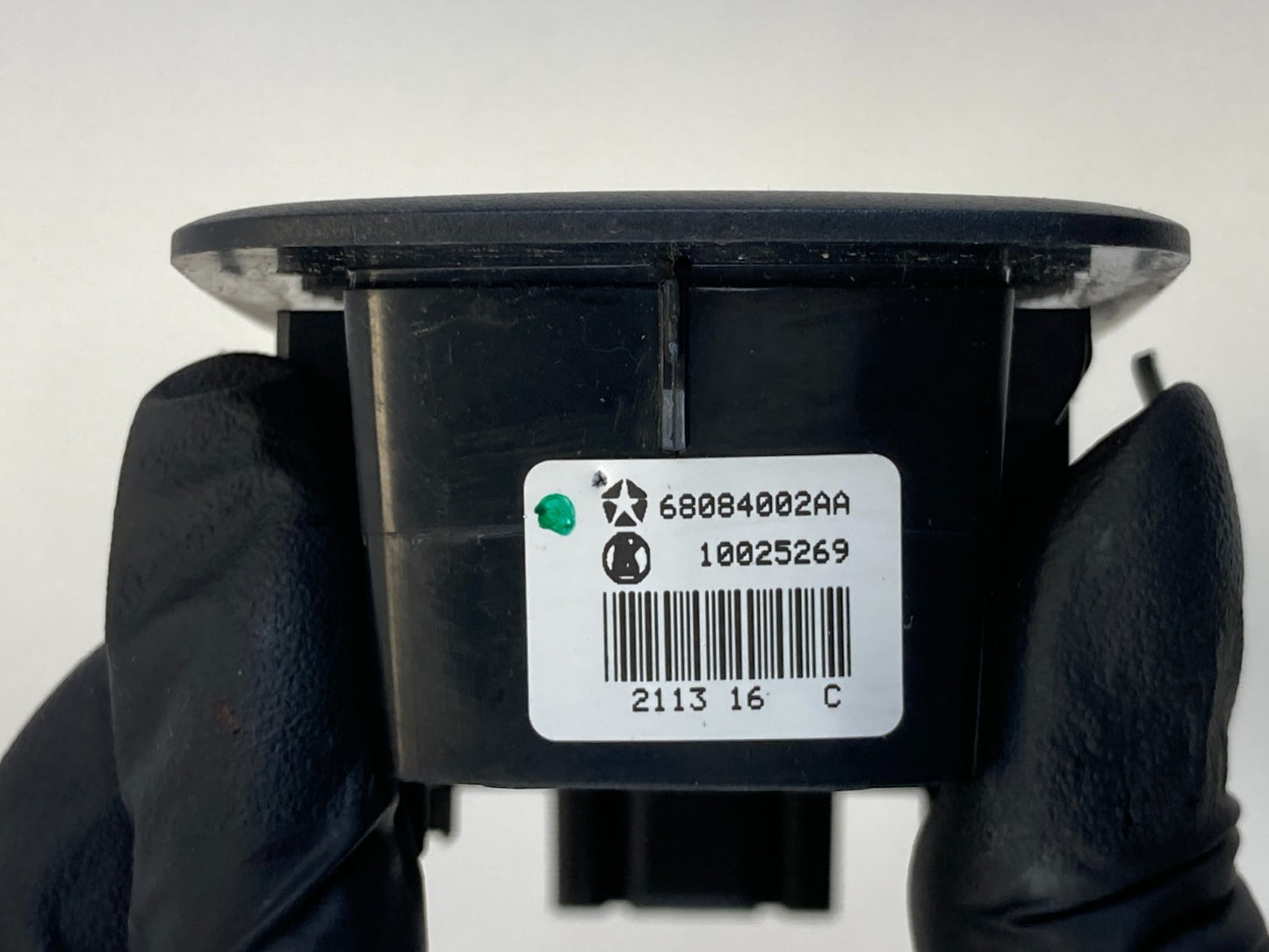 2011-2016 Dodge Journey Front Right Door Window Control Switch 68084002AA OEM