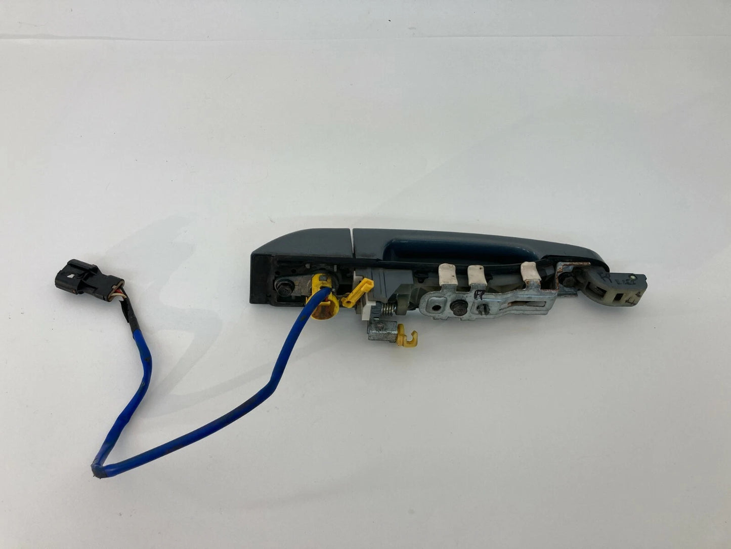 2007 2008 HYUNDAI ENTOURAGE FRONT RIGHT SIDE EXTERIOR DOOR HANDLE ASSEMBLY OEM