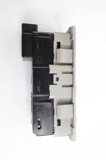 2011-2014 TOYOTA SIENNA REAR RIGHT SIDE 3RD ROW POWER FOLD SEAT CONTROL SWITCH