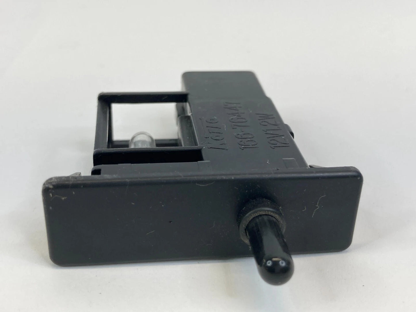 2007-2009 TOYOTA TUNDRA FRONT GLOVE BOX LIGHT LAMP CONTROL SWITCH 81260-33030