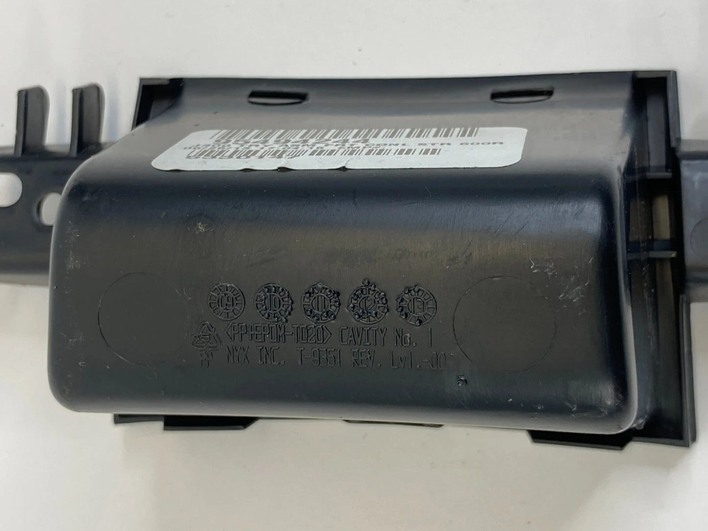 11 12 13 14 15 16 CHEVY CRUZE CENTER CONSOLE FLOOR COIN STORAGE TRAY 95494244