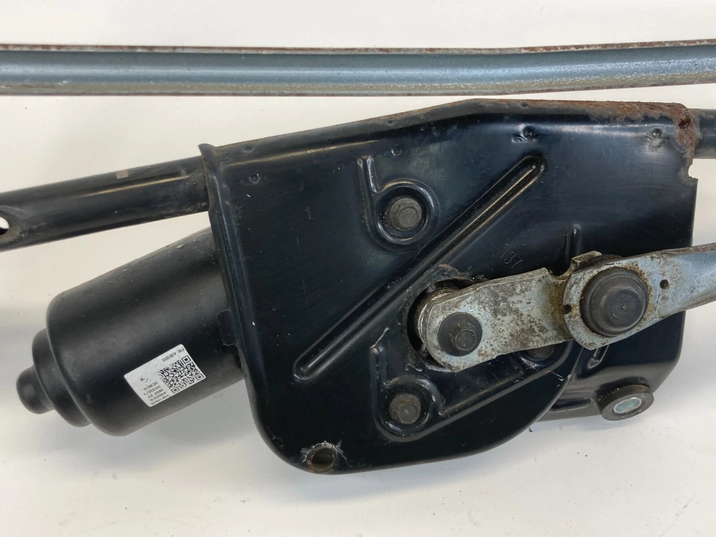 2006 2007 FORD EXPLORER FRONT WINDSHIELD WIPER MOTOR W/ LINKAGE ASSY OEM