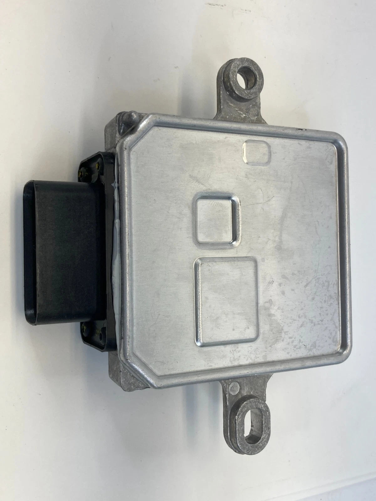 2015-2017 CHEVROLET EQUINOX FUEL PUMP POWER CONTROL MODULE 23482933