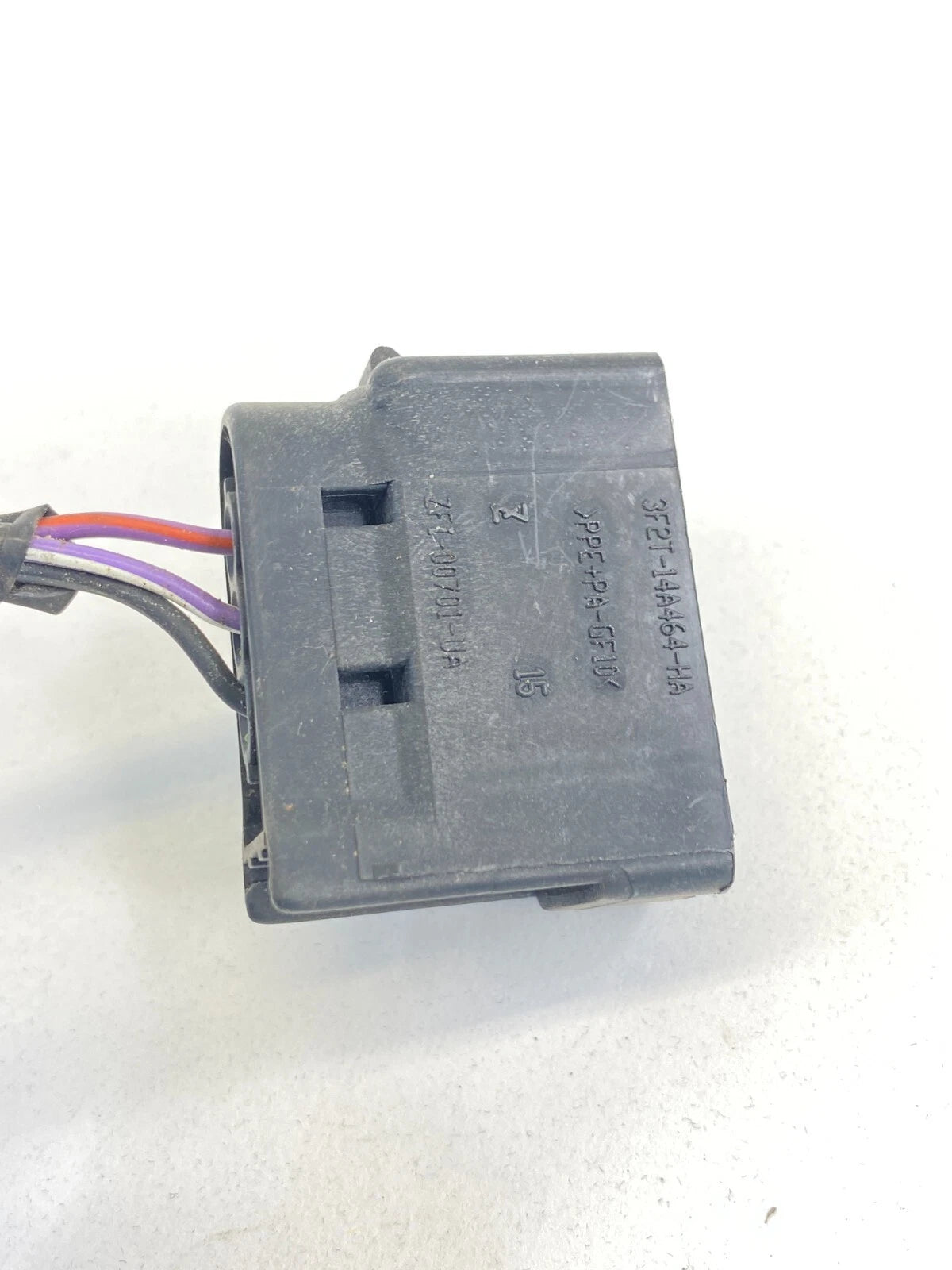 09 FORD ESCAPE HYBRID REAR RIGHT SIDE TAILLIGHT WIRE WIRING HARNESS BULB SOCKET