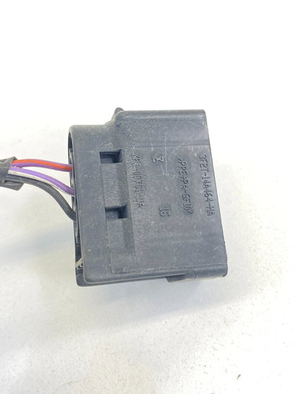 09 FORD ESCAPE HYBRID REAR RIGHT SIDE TAILLIGHT WIRE WIRING HARNESS BULB SOCKET