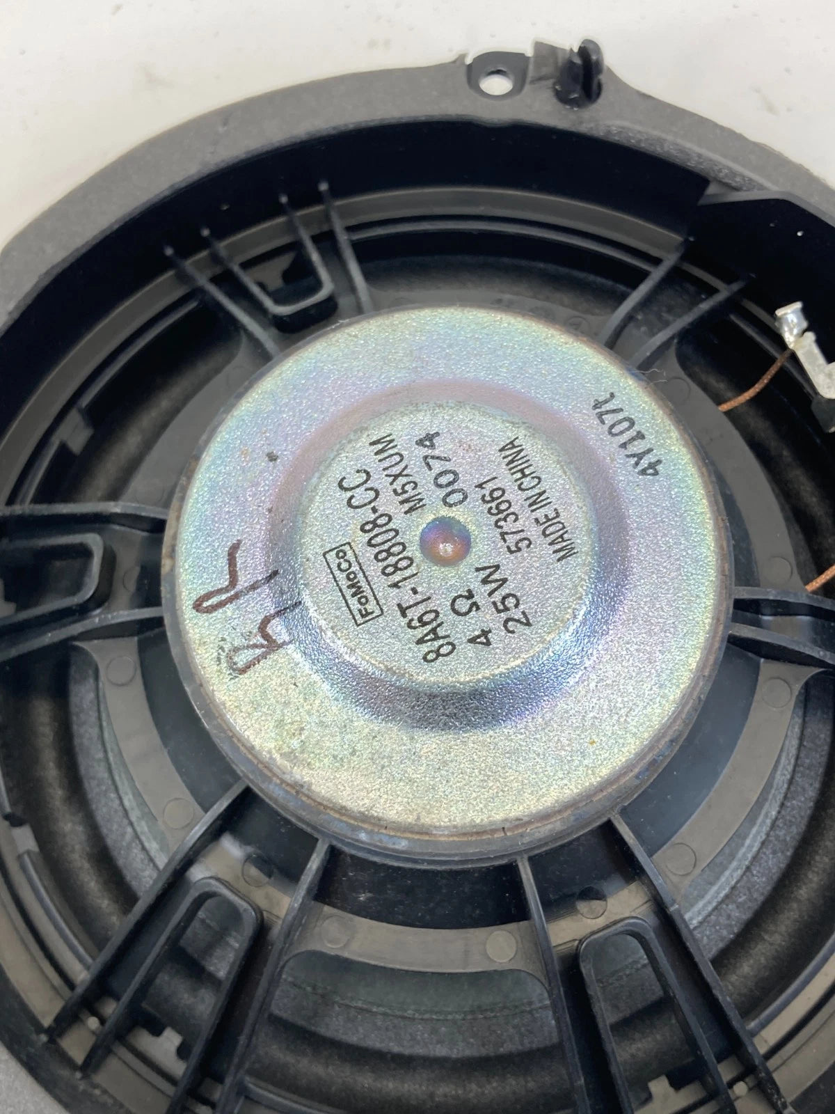 2013-2019 FORD ESCAPE REAR RIGHT DOOR SOUND SYSTEM SPEAKER 8A6T-18808-CC OEM