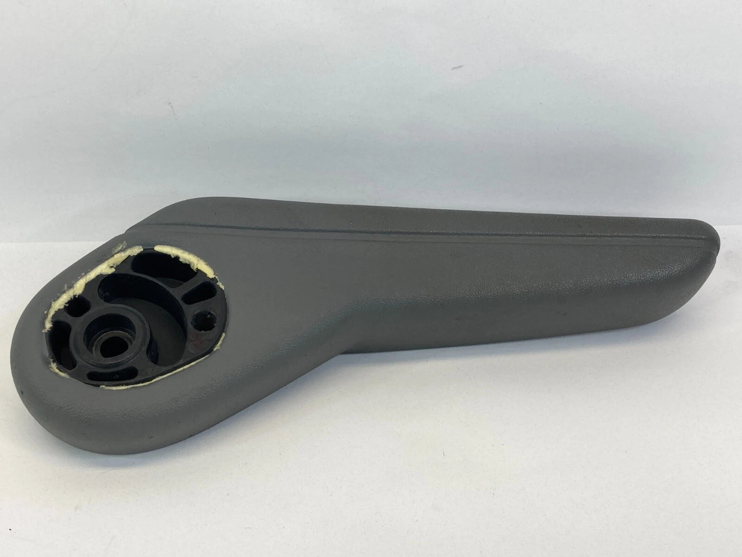 2008-2010 CHRYSLER TOWN & COUNTRY FRONT RIGHT SEAT ARMREST ARM REST OUTER OEM