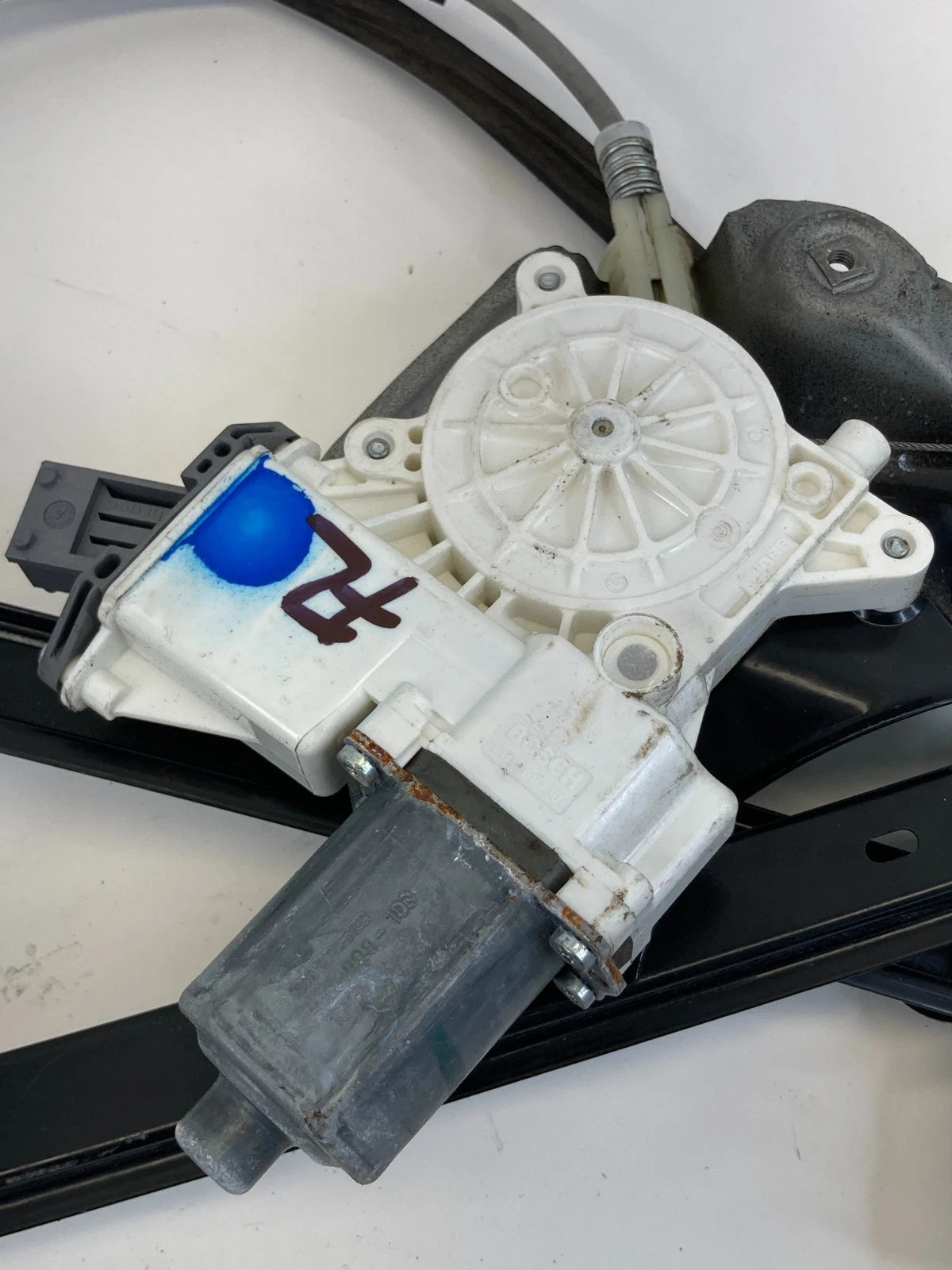 05-11 CADILLAC STS FRONT LEFT DOOR POWER WINDOW MOTOR & REGULATOR 25999738 OEM