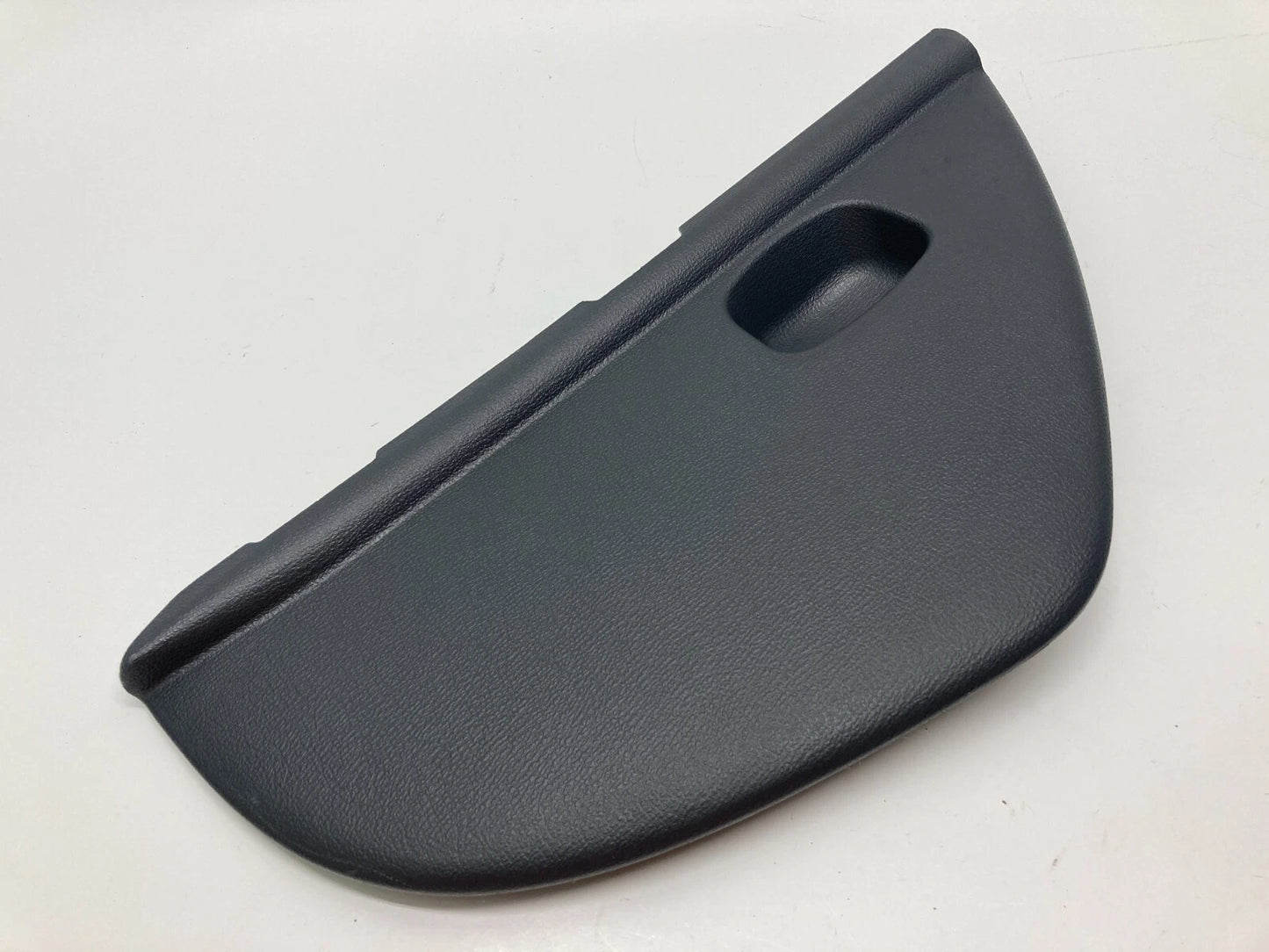 07-10 HYUNDAI ELANTRA RIGHT PASSENGER SIDE DASH END CAP TRIM COVER 847182H000
