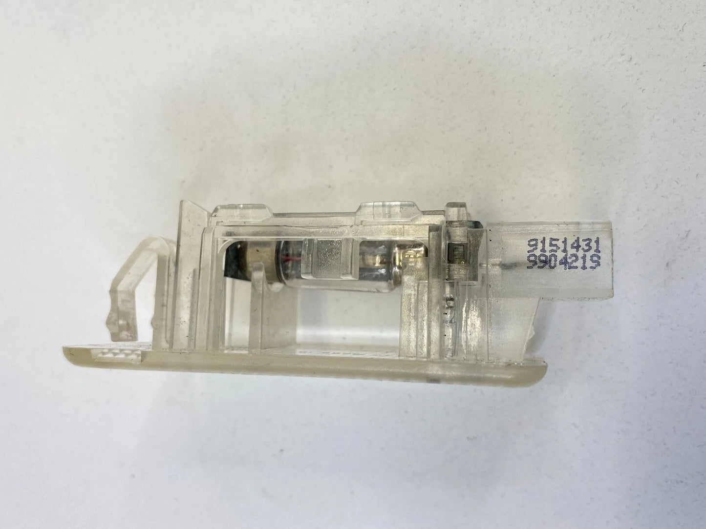 99-16 VOLVO S80 SEDAN REAR TRUNK INTERIOR COURTESY LIGHT LAMP LENS 9151431 OEM