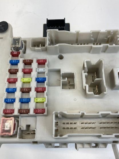 2001–2005 TOYOTA RAV4 INTERIOR DASH CABIN FUSE & RELAY JUNCTION BLOCK BOX OEM