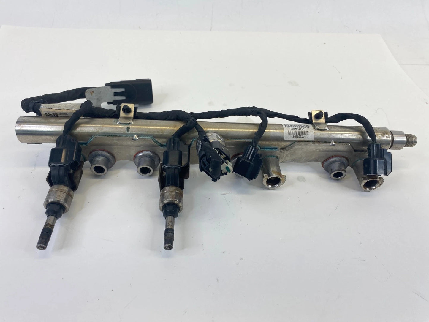 10-17 Chevy Equinox Fuel Injection Rail 2.4L L4 Engine W/Injectors Assy 12608366