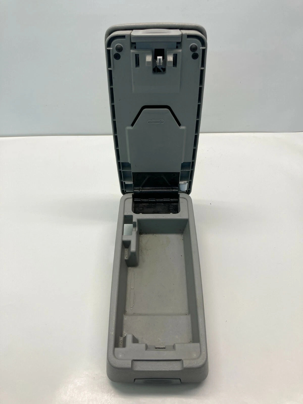 2006 2007 2008 2009 2010 CHRYSLER PT CRUISER CENTER CONSOLE ARMREST COMPARTMENT
