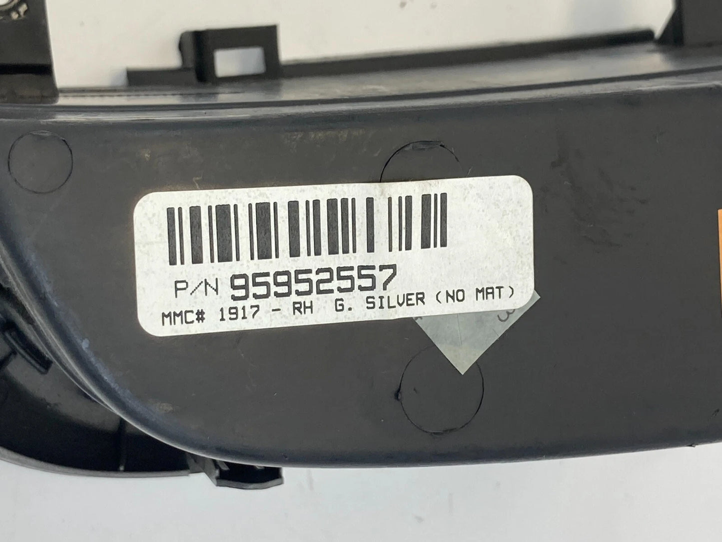12-16 CHEVROLET SONIC LT FRONT CENTER RIGHT DASH STORAGE COMPARTMENT 95952557