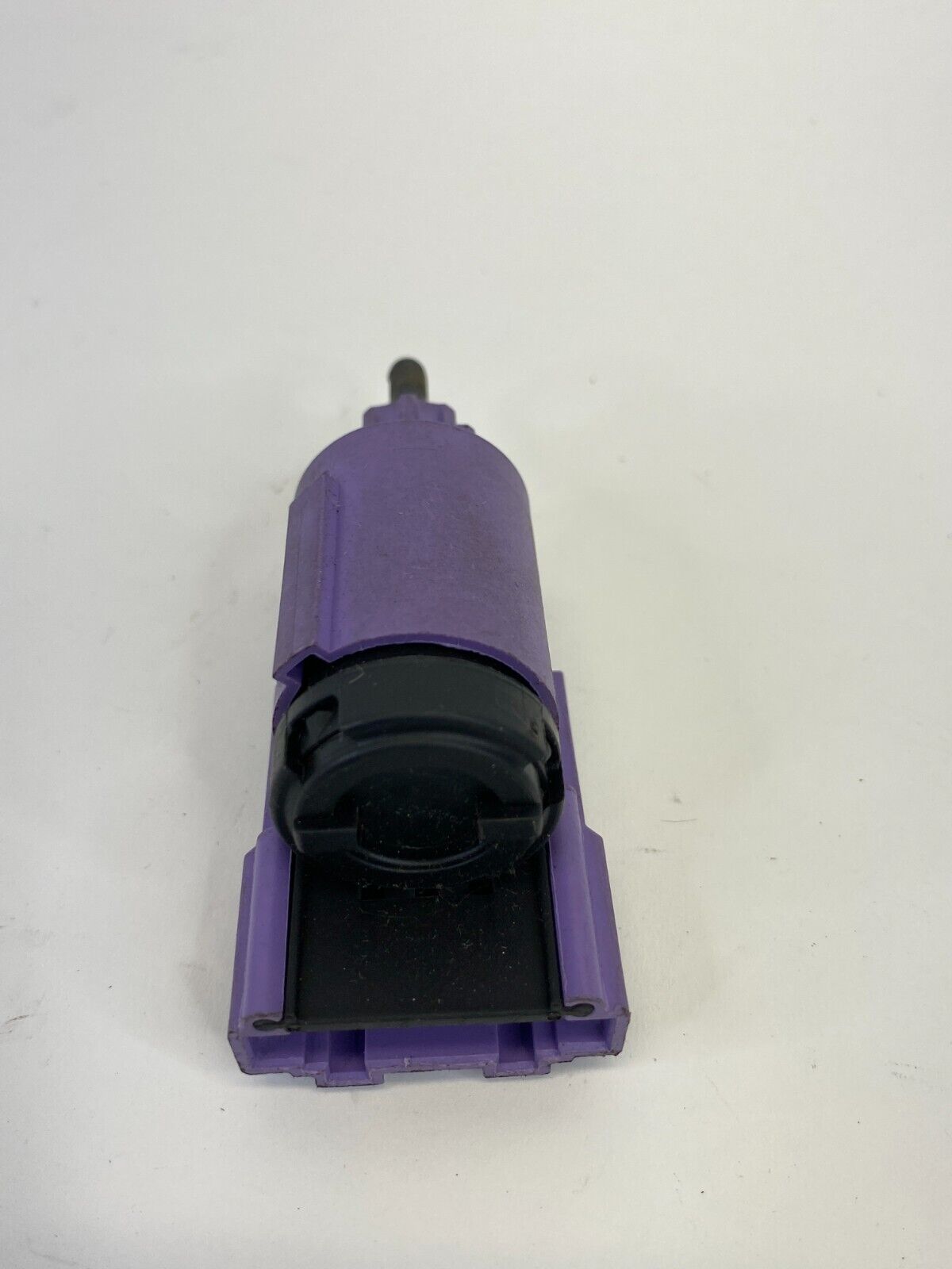 01-08 Volkswagen Jetta Brake Pedal Light Stop Lamp Sensor Switch 1J0-945-511-D