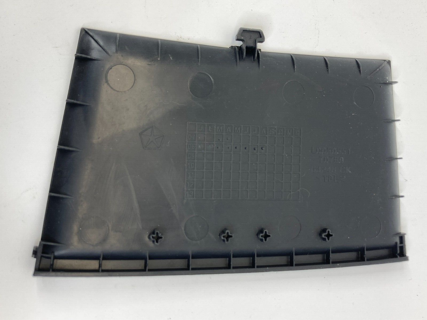 2009-2014 Volkswagen Routan Center Console Dash Radio Rubber Mat Insert L0050551