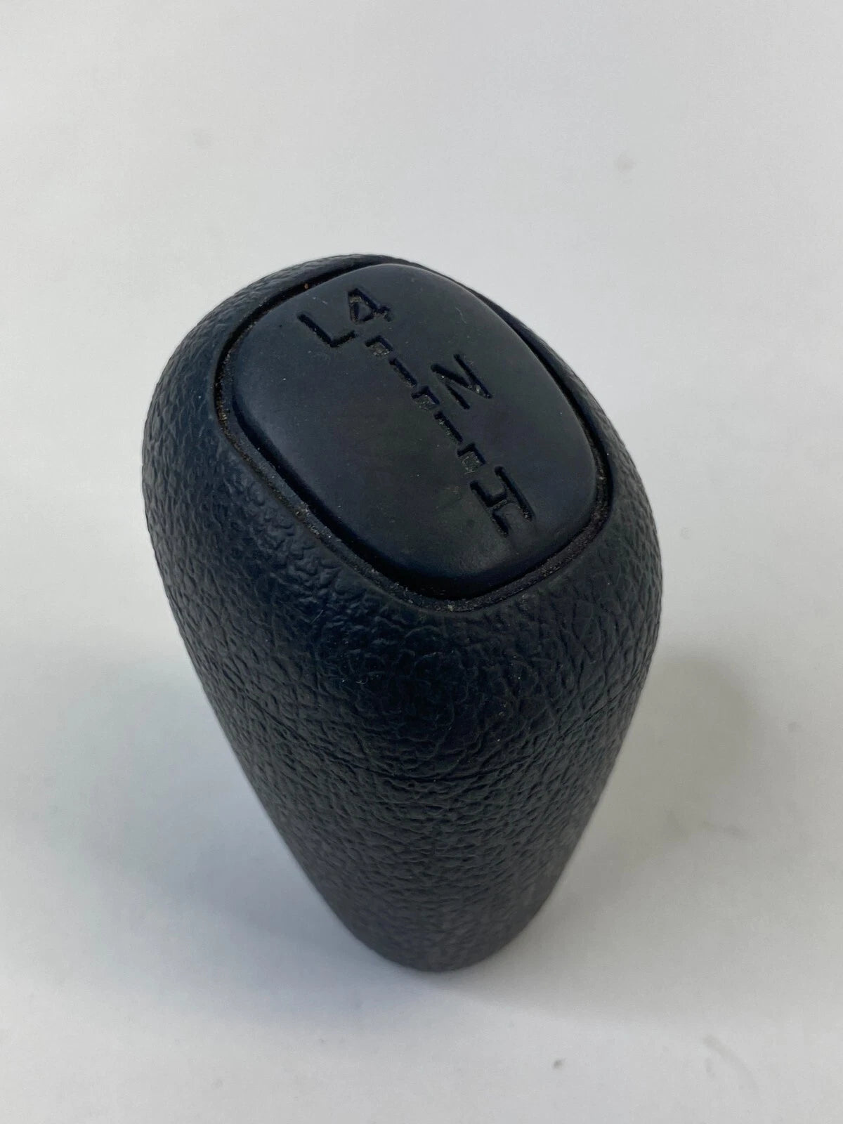 2001-2004 TOYOTA SEQUOIA AUTOMATIC TRANSMISSION SHIFTER LEVER KNOB HANDLE OEM