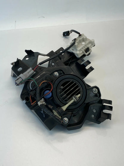 2016 2017 MAZDA6 MAZDA 6 SEDAN RIGHT PASSENGER SIDE FOG LIGHT LAMP W BRACKET OEM