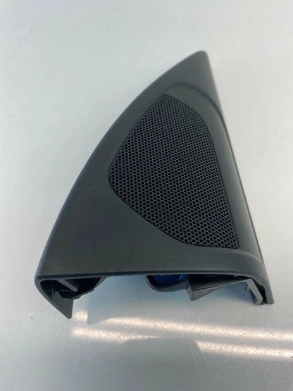 2011-2018 VOLVO S60 FRONT RIGHT PASSENGER SIDE DOOR TWEETER W/ TRIM COVER OEM