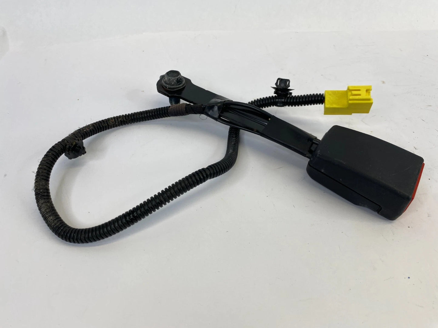 2011-2015 HYUNDAI SONATA HYBRID FRONT LEFT DRIVER SEAT BELT BUCKLE ASSY OEM