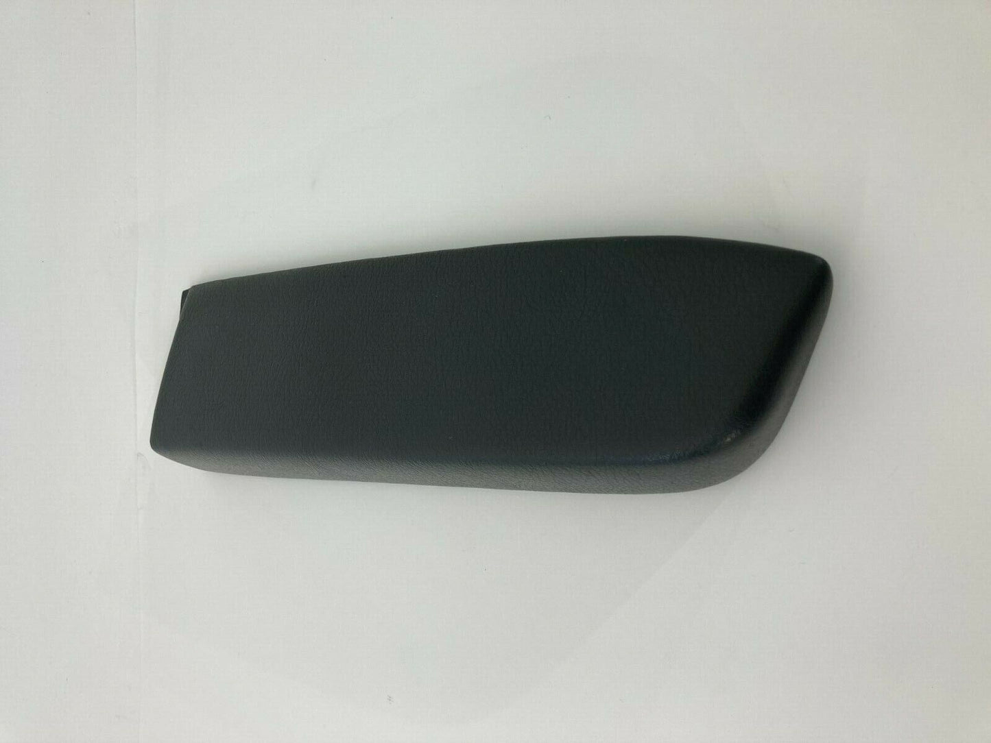 2003 Kia Sorento Rear Right Side Door Panel Armrest Arm Rest OEM