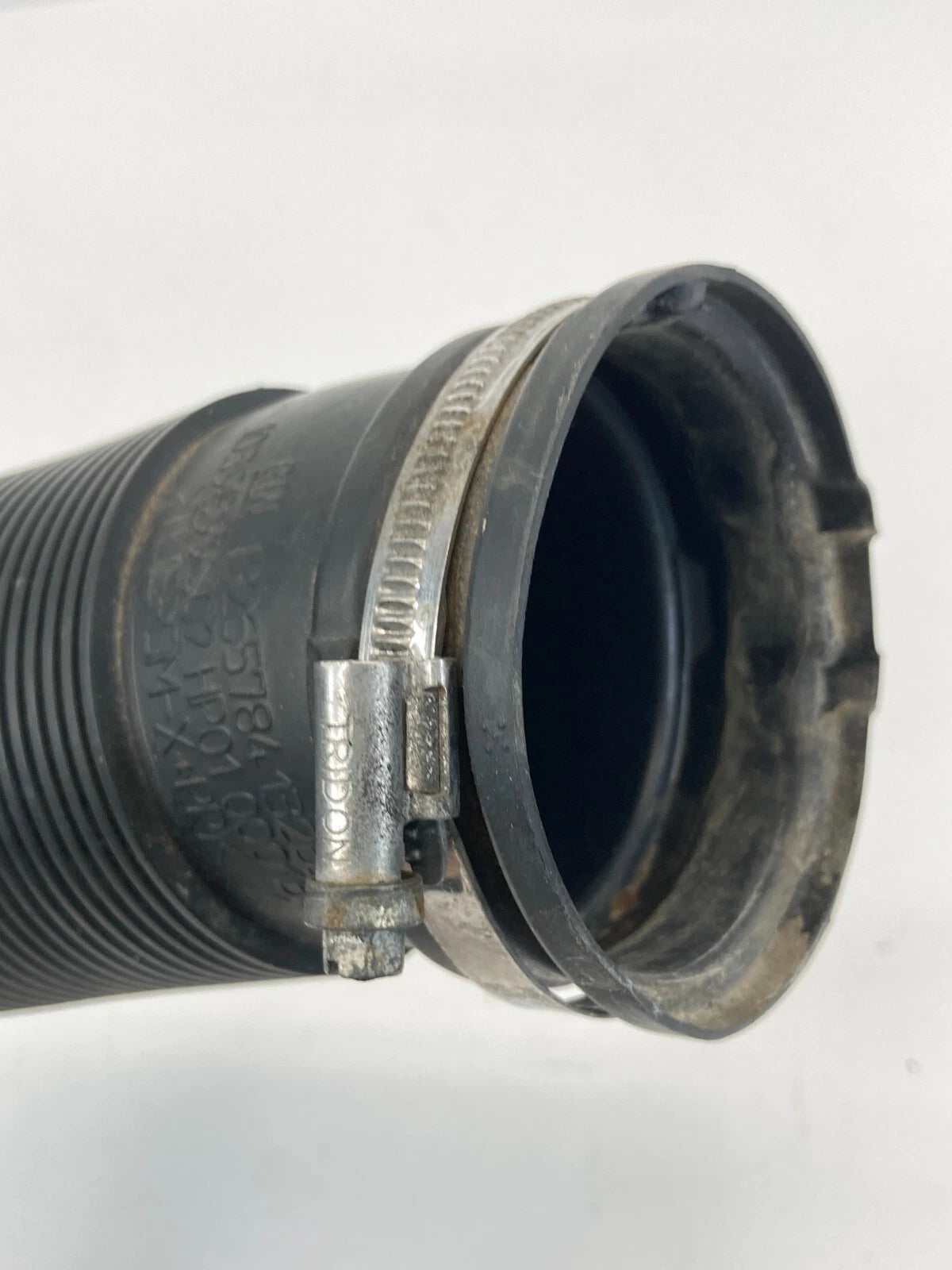 2011-2016 CHEVROLET CRUZE 2016 LIMITED 1.4L AIR CLEANER OUTLET DUCT 13265784