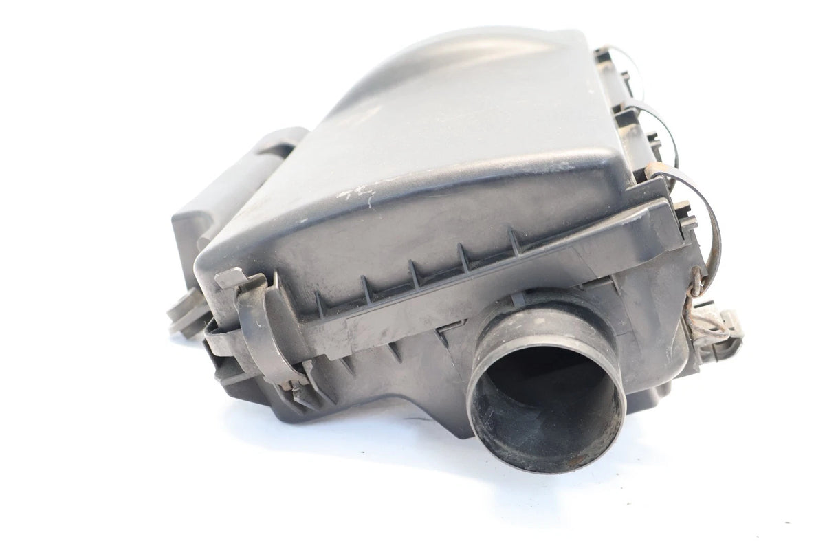 2004-2009 TOYOTA PRIUS ENGINE AIR CLEANER BOX HOUSING ASSEMBLY FRONT 17700-21150