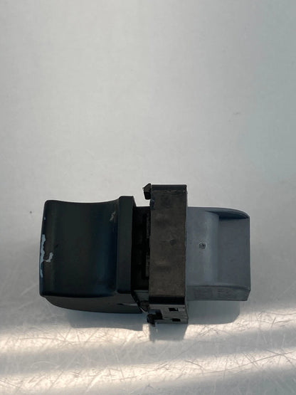 2007-2011 AUDI Q7 REAR RIGHT PASSENGER SIDE DOOR WINDOW CONTROL SWITCH 4F0959855